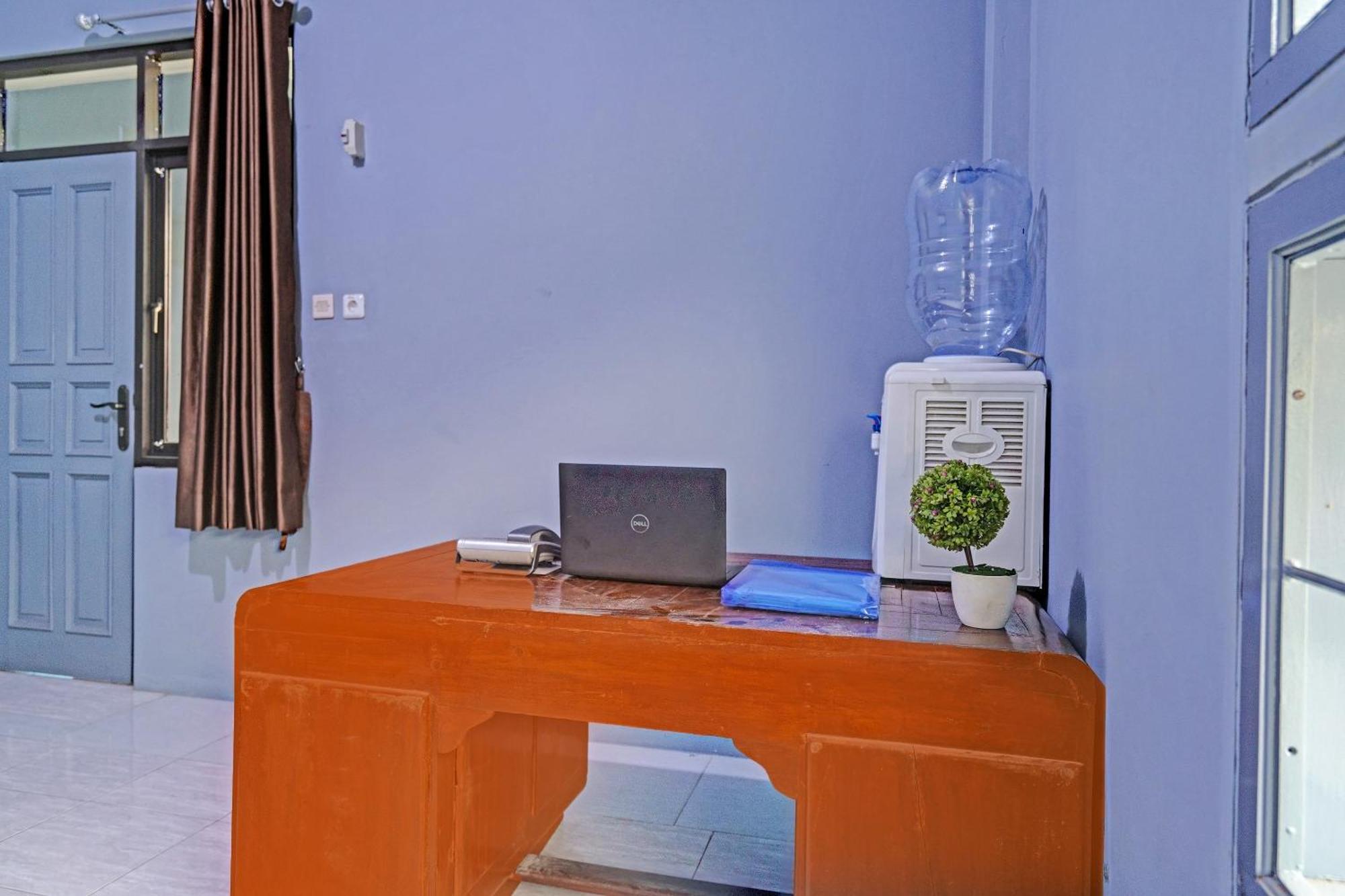 Oyo Life 91592 Aaliya Guest House Syariah Lebakwangi Luaran gambar