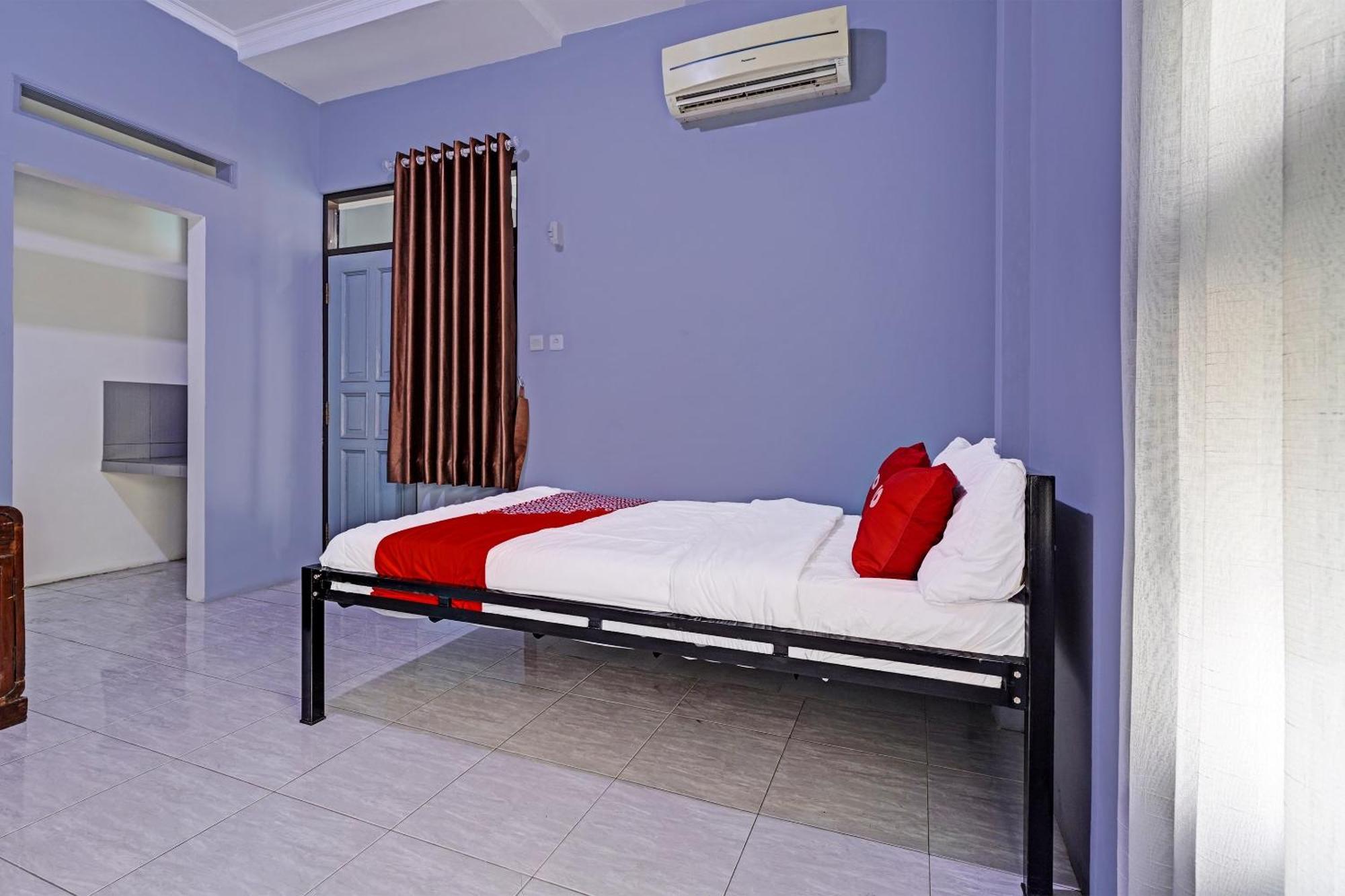 Oyo Life 91592 Aaliya Guest House Syariah Lebakwangi Luaran gambar