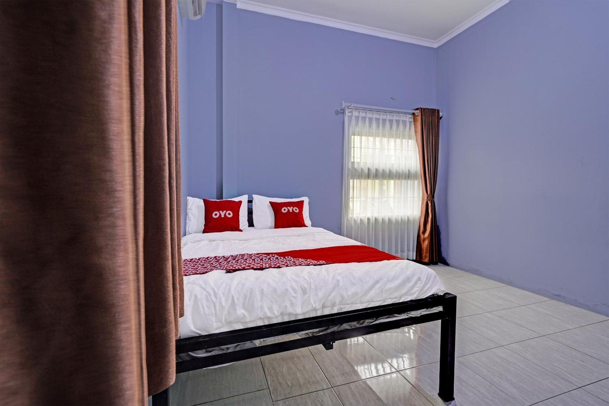 Oyo Life 91592 Aaliya Guest House Syariah Lebakwangi Luaran gambar